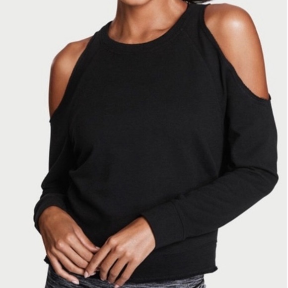 black cold shoulder top size 22